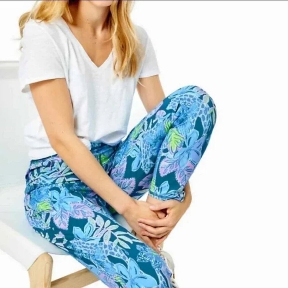 NWT Lilly Pulitzer Run Around Luxletic Pants UPF50 - Macaw Blue Tell Me About It